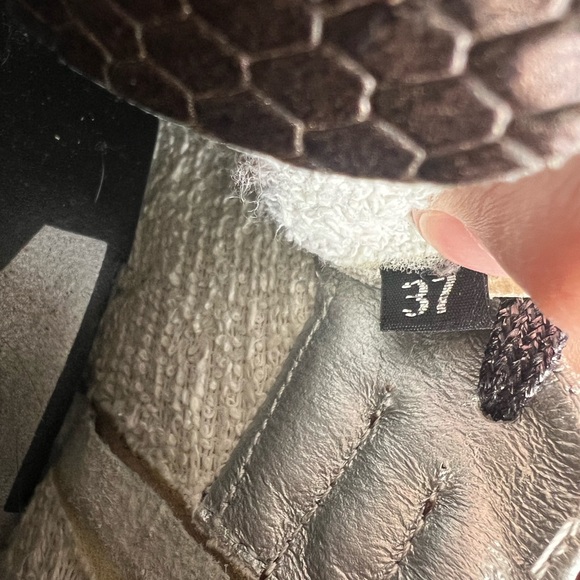 P448 Leather Animal Print Sneakers size 6.5 (EU 37) - Picture 8 of 11